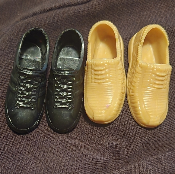 Mattel Doll Ken And Some Vintage Clothes with Stylish Outfit - Picture 14 of 16